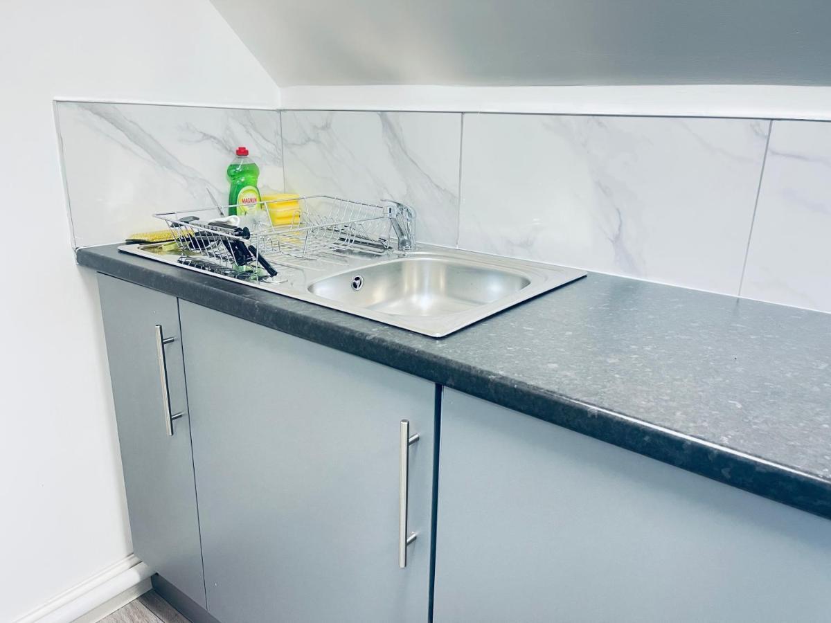 1 Bed Apartment With 2 Beds 1 Double Plus 1 Single 伯明翰 外观 照片